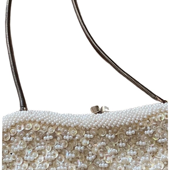 vintage la regale beaded purse White Beads Yellow Satin Lining Chain Handmade HK - Picture 4 of 11